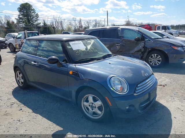 2011 MINI COOPER WMWSU3C5XBT183119 Photo 0