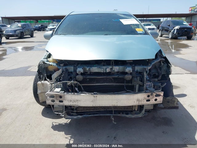 Toyota Prius Two 2014 JTDKN3DU5E1824621 Image 13