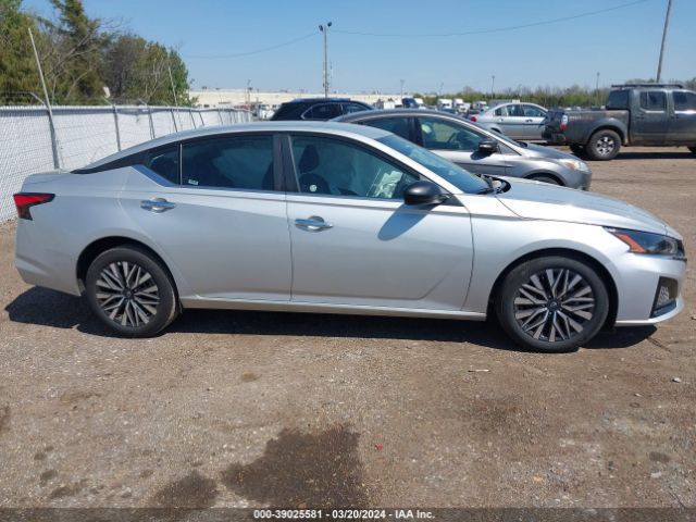 1N4BL4DV4RN337399 Nissan Altima Sv Fwd
