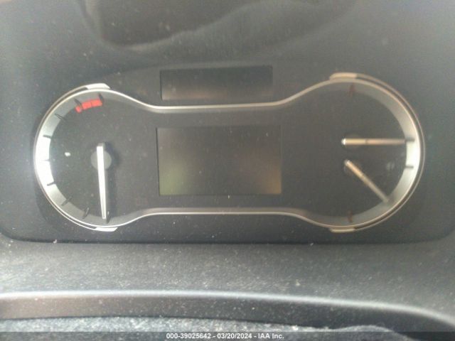 5FNYF5H1XJB024689 Honda PILOT LX