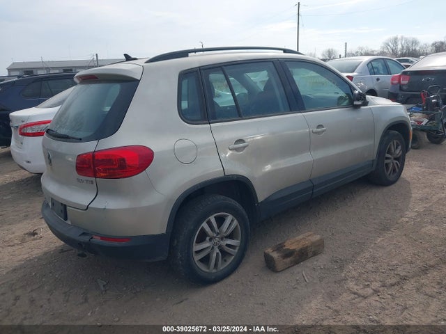 WVGAV7AX7FW594842 Volkswagen TIGUAN S