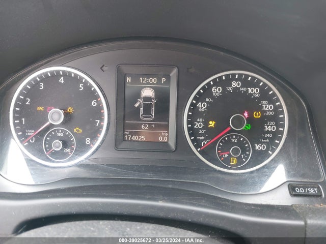 WVGAV7AX7FW594842 Volkswagen TIGUAN S