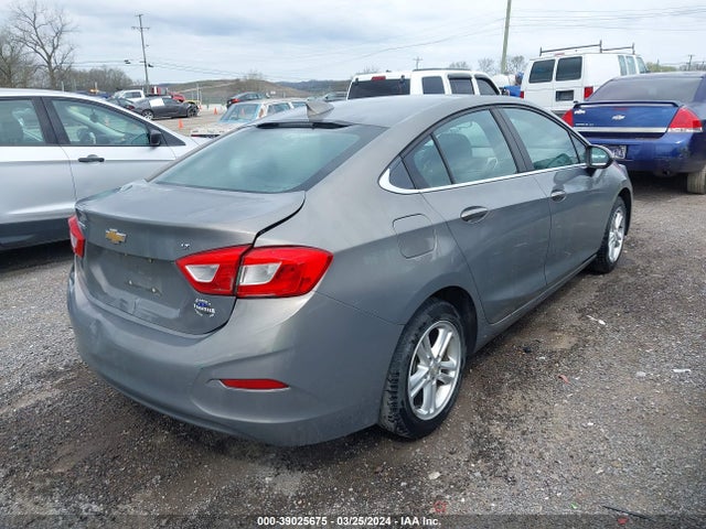 Chevrolet Cruze Lt Auto 2018 1G1BE5SM8J7158756 Image 4