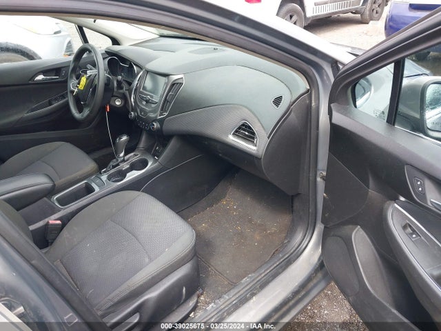 Chevrolet Cruze Lt Auto 2018 1G1BE5SM8J7158756 Image 5