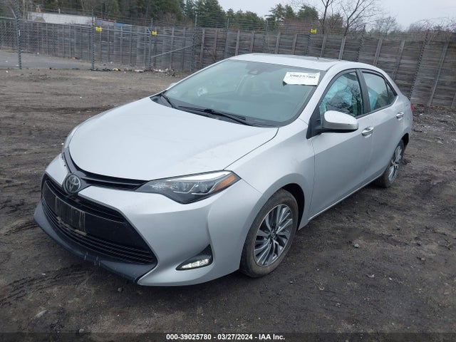 Toyota Corolla Xle 2019 2T1BURHE8KC171833 Image 2