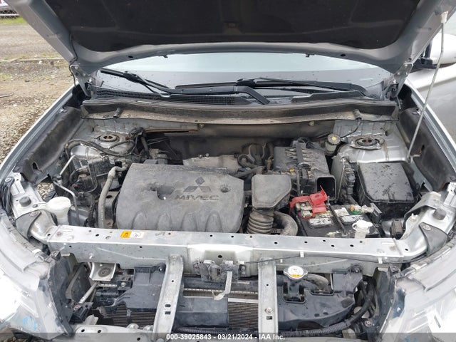 Mitsubishi Outlander Se 2018 JA4AZ3A31JJ001989 Image 10