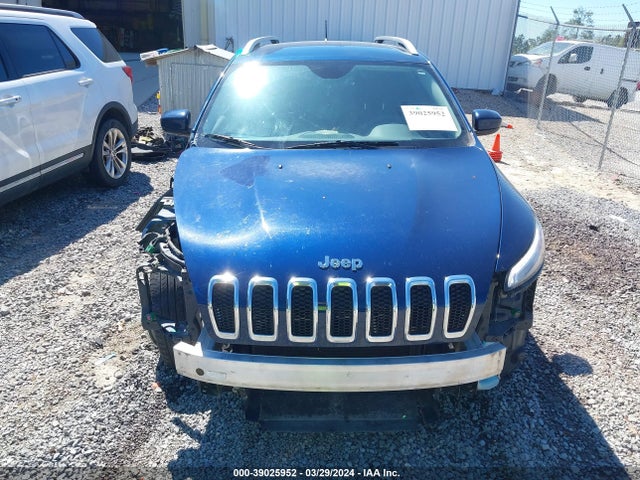 1C4PJLCB8JD552446 Jeep Cherokee Latitude Fwd