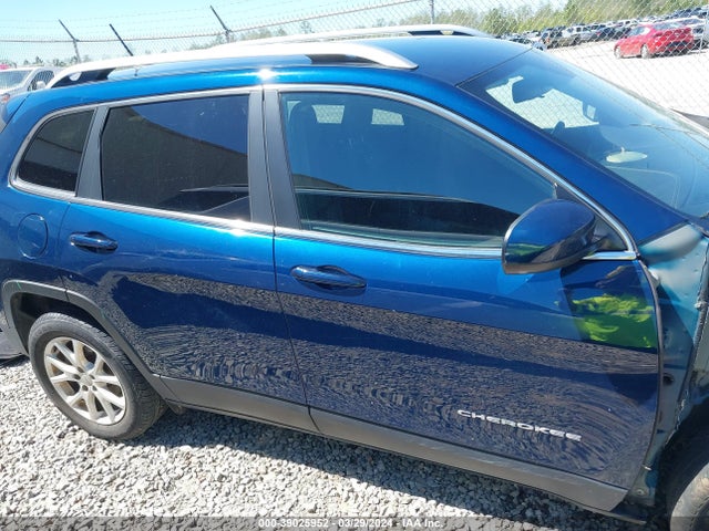 1C4PJLCB8JD552446 Jeep Cherokee Latitude Fwd