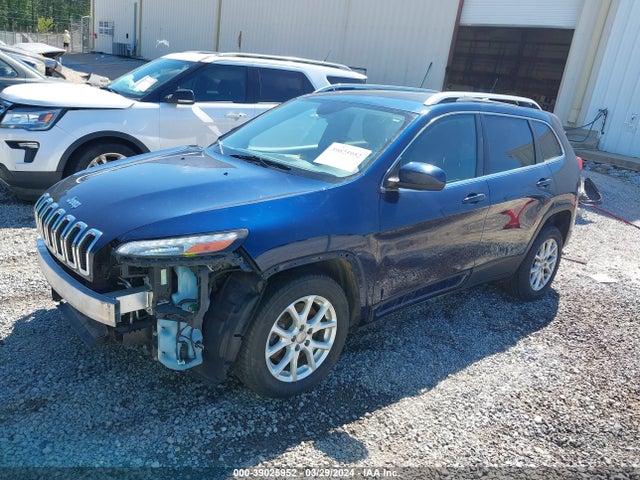 1C4PJLCB8JD552446 Jeep Cherokee Latitude Fwd