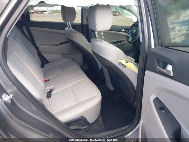 KM8J33A4XLU280145 Hyundai Tucson Value