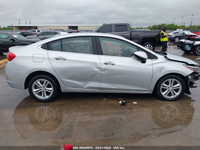 Chevrolet Cruze Lt Auto 2018 1G1BE5SM6J7110785 Image 13