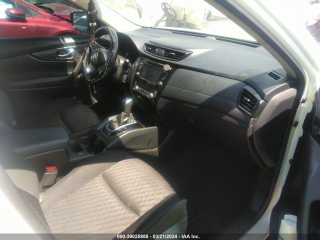 Nissan ROGUE SV 2018 KNMAT2MT5JP615082 Image 5