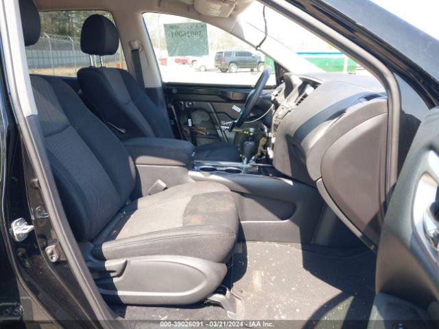 5N1DR2MNXHC670055 Nissan Pathfinder Sv