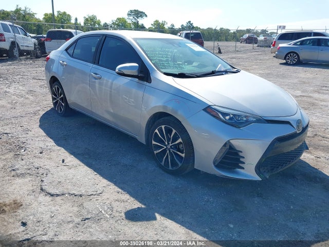 Toyota COROLLA SE 2017 5YFBURHE0HP647338 Image 1