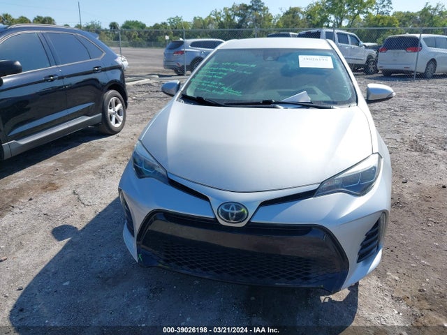 Toyota COROLLA SE 2017 5YFBURHE0HP647338 Image 12