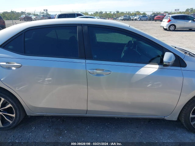 Toyota COROLLA SE 2017 5YFBURHE0HP647338 Image 13