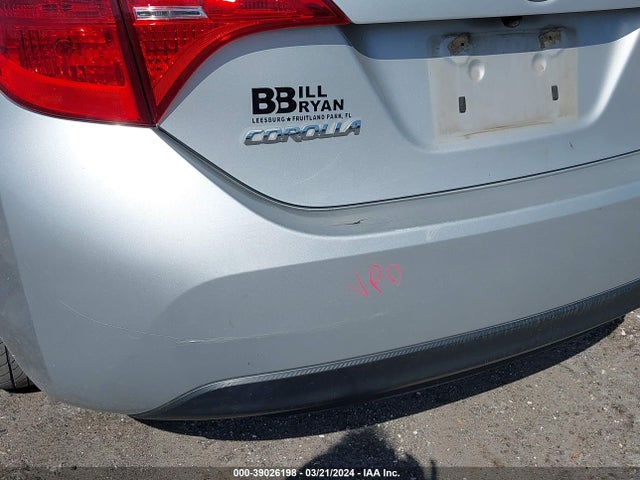 Toyota COROLLA SE 2017 5YFBURHE0HP647338 Image 6