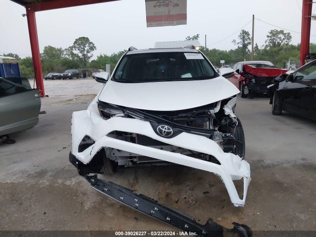 Toyota Rav4 Xle 2018 2T3RFREV1JW841403 Image 12