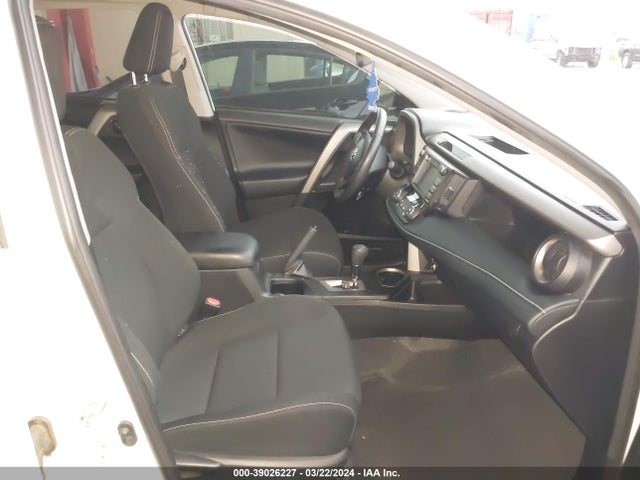 Toyota Rav4 Xle 2018 2T3RFREV1JW841403 Image 5