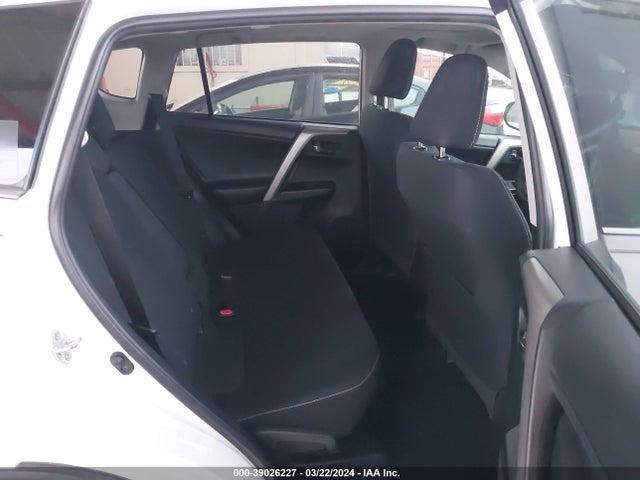 Toyota Rav4 Xle 2018 2T3RFREV1JW841403 Image 8