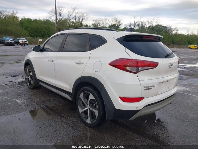 Hyundai Tucson Value 2018 KM8J33A28JU818174 Image 3