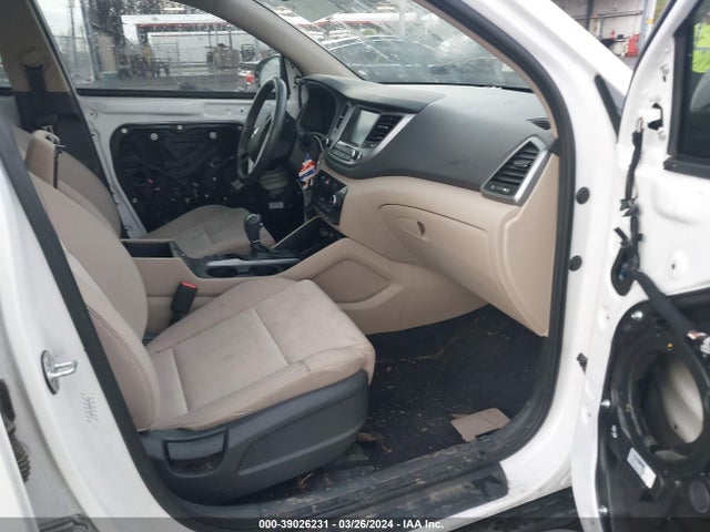 Hyundai Tucson Value 2018 KM8J33A28JU818174 Image 5