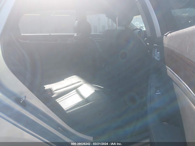 Genesis G80 3.8 2018 KMHGN4JE8JU233731 Image 8