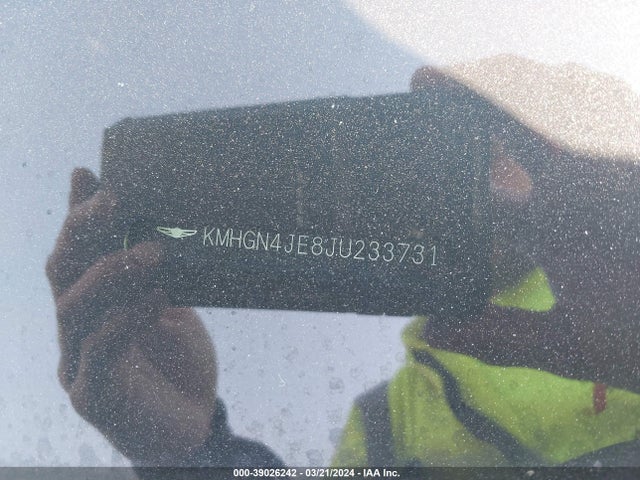 Genesis G80 3.8 2018 KMHGN4JE8JU233731 Image 9
