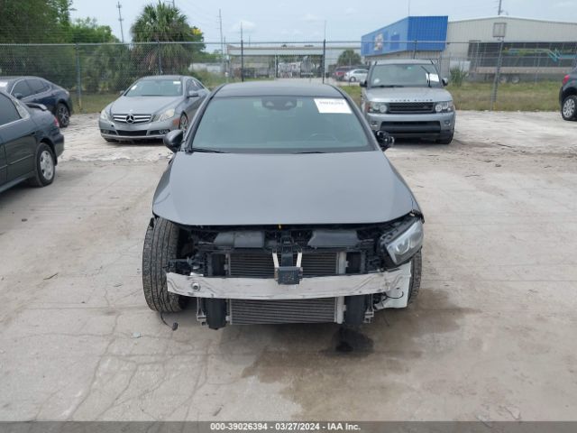 WDD3G4FB5KW013549 Mercedes-Benz A 220 4matic