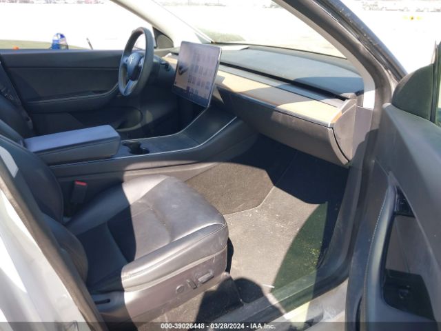 5YJYGDEF0LF011931 Tesla Model Y Long Range Dual Motor All-wheel Drive/performance Dual Motor All-wheel Drive