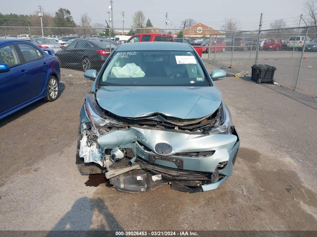 Toyota Prius Two 2016 JTDKBRFUXG3526663 Image 13