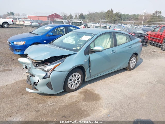 Toyota Prius Two 2016 JTDKBRFUXG3526663 Image 2