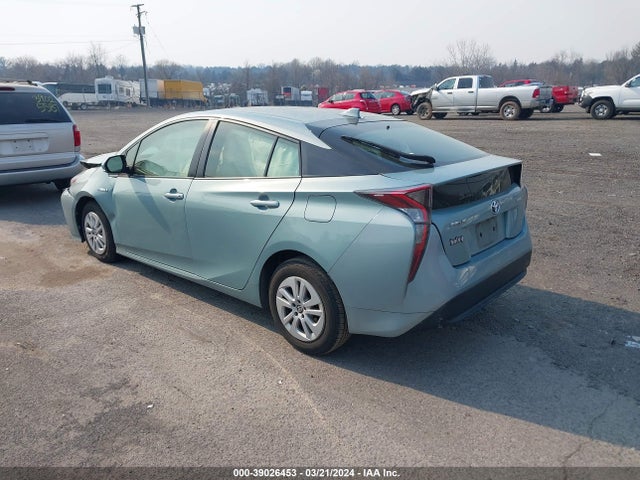 Toyota Prius Two 2016 JTDKBRFUXG3526663 Image 3