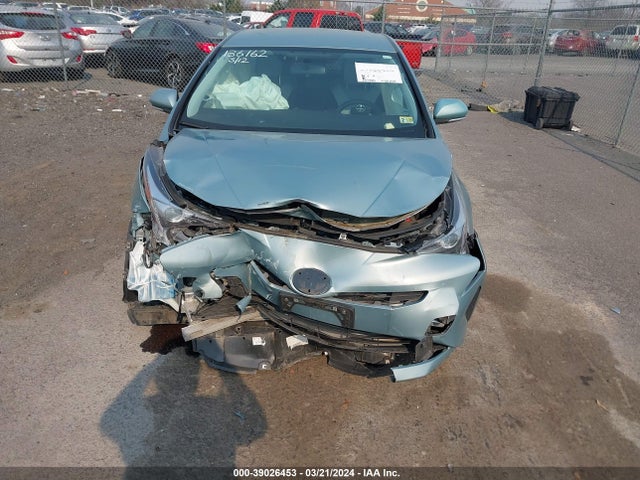 Toyota Prius Two 2016 JTDKBRFUXG3526663 Image 6