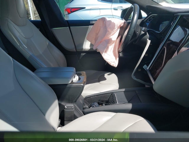 Tesla Model S P85 2014 5YJSA1H15EFP65173 Image 5