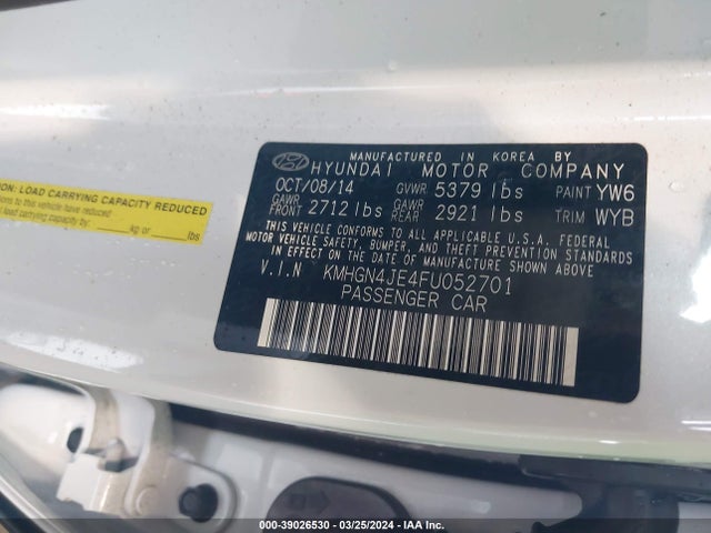 Hyundai Genesis 3.8 2015 KMHGN4JE4FU052701 Image 9