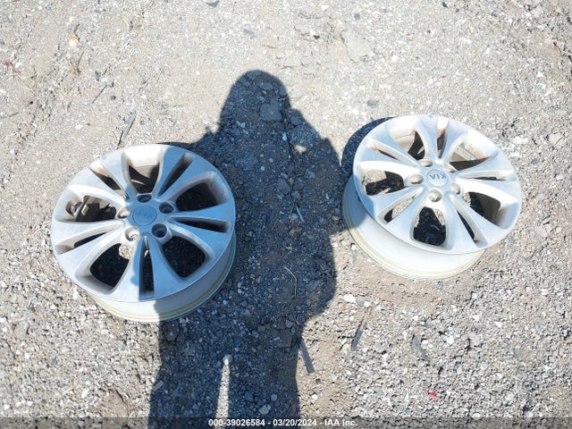 KIA SOUL + 2016 KNDJP3A58G7820002 Image 12