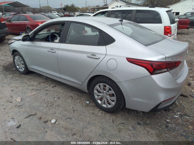 Hyundai ACCENT SE 2019 3KPC24A33KE043829 Image 3
