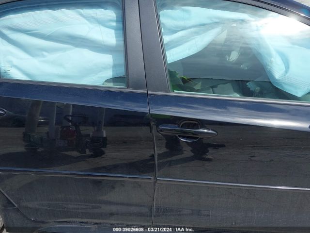 5YFB4MDE3RP127404 Toyota COROLLA LE