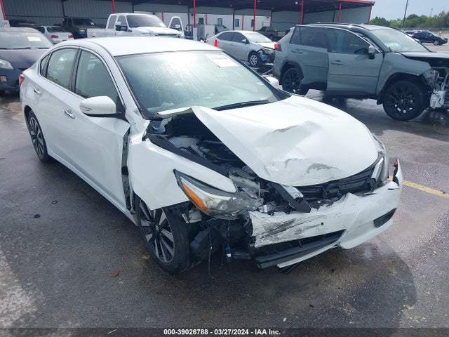 Nissan Altima 2.5 Sl 2018 1N4AL3AP5JC140690 zdjęcie główne