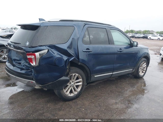 Ford EXPLORER XLT 2017 1FM5K7DH0HGC51253 Image 4