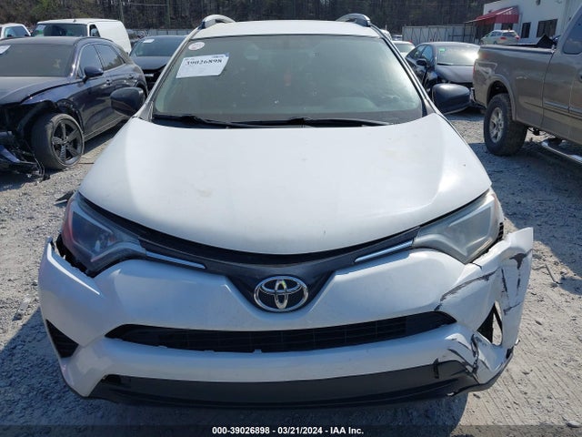Toyota RAV4 LE 2016 JTMZFREV3GD090407 Image 12