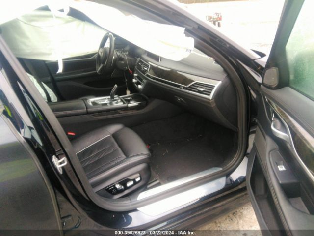 WBA7T2C07NCH19300 BMW 740 I