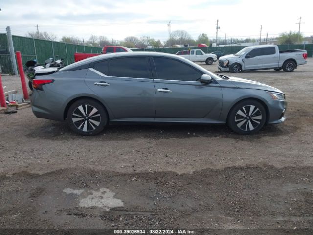 1N4BL4EV9KC245608 Nissan Altima 2.5 Sl