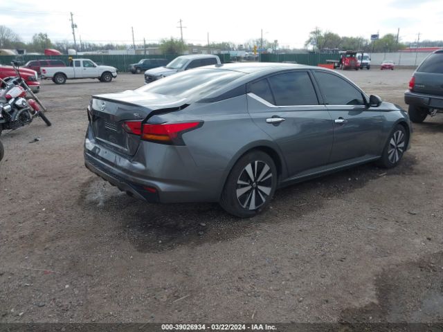 1N4BL4EV9KC245608 Nissan Altima 2.5 Sl