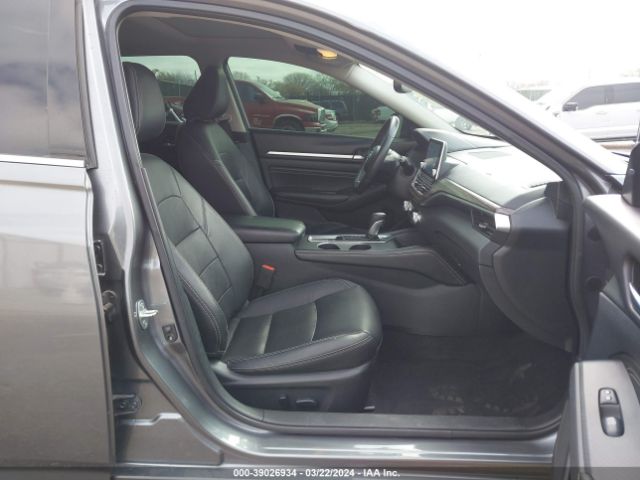 1N4BL4EV9KC245608 Nissan Altima 2.5 Sl