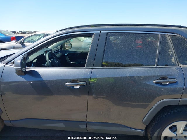 Toyota RAV4 LE 2019 JTMG1RFV3KD016434 Image 14