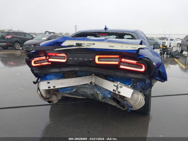 2C3CDZAG0JH199585 Dodge Challenger Sxt