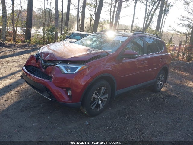 Toyota Rav4 Xle 2018 JTMRFREVXJD253755 Image 2