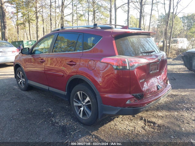 Toyota Rav4 Xle 2018 JTMRFREVXJD253755 Image 3